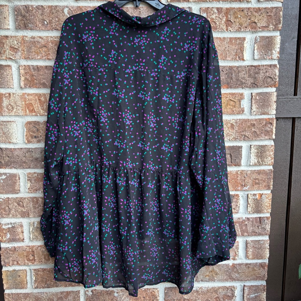 Torrid Black sheer Buttoned long sleeve Blouse high- low - Picture 7 of 7